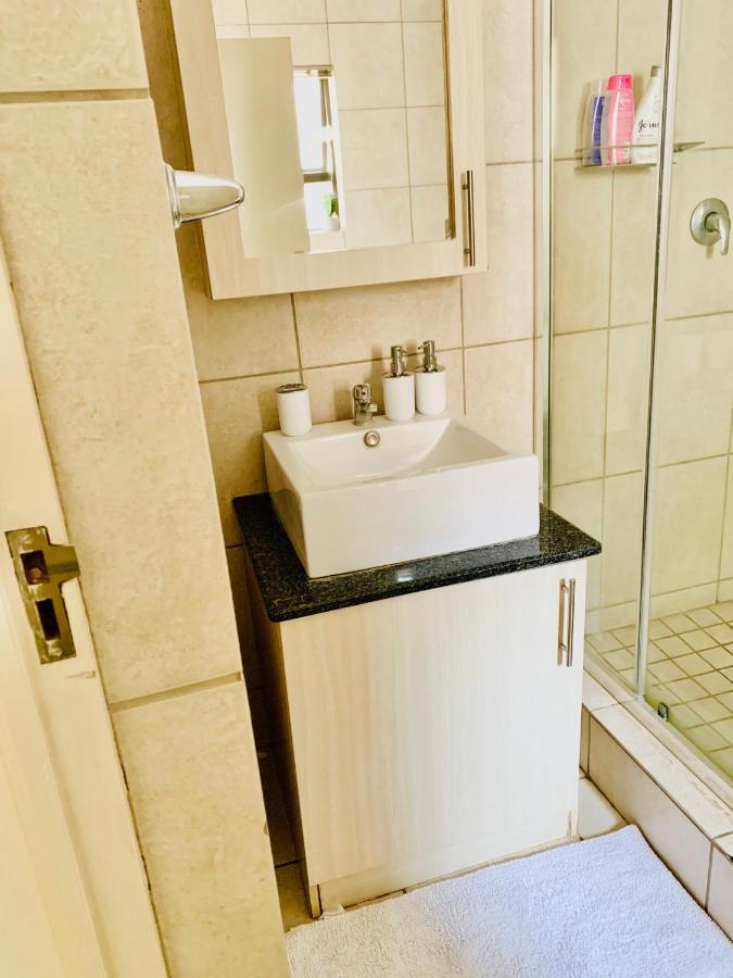 774Ways Holiday Home Hartbeespoort Ngoại thất bức ảnh