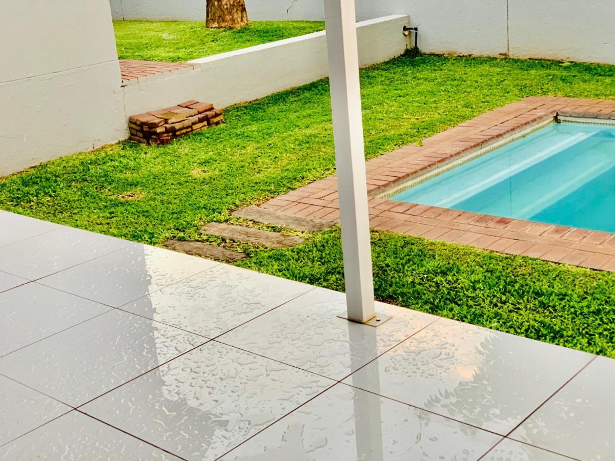 774Ways Holiday Home Hartbeespoort Ngoại thất bức ảnh